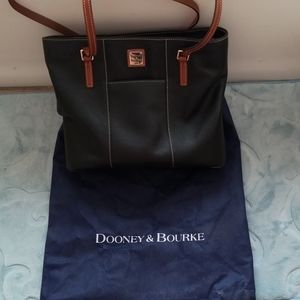 Dooney & Bourke like new black and tan tote.